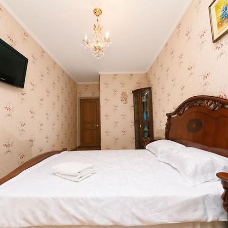 Apartment On Volodymirska 73 Street Kiev Eksteriør billede