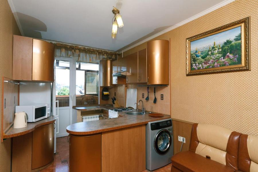 Apartment On Volodymirska 73 Street Kiev Eksteriør billede